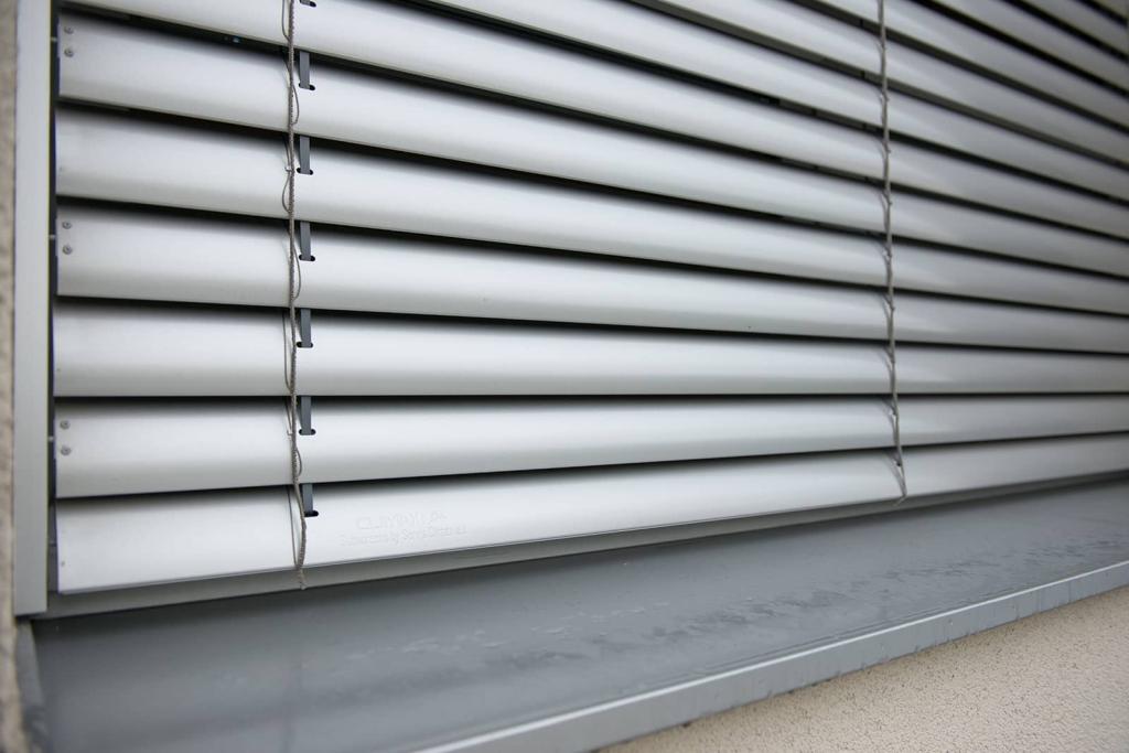 Outdoor blinds C-80