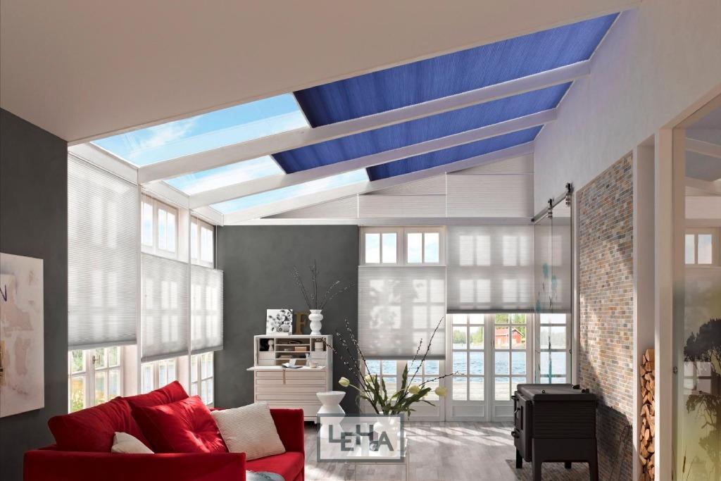 Pleated blinds for roof windows
