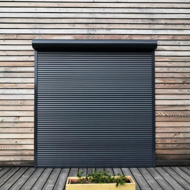 Outdoor roller blinds for front windows
