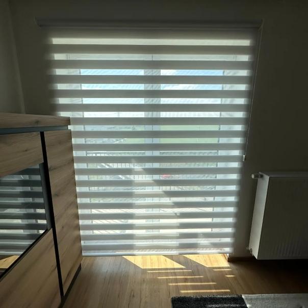 Fabric roller blind Varieta Zebra