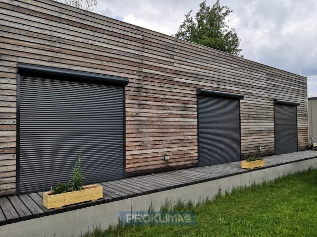 Outdoor roller blinds