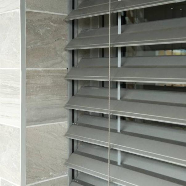 Outdoor blinds Z-90 Noval